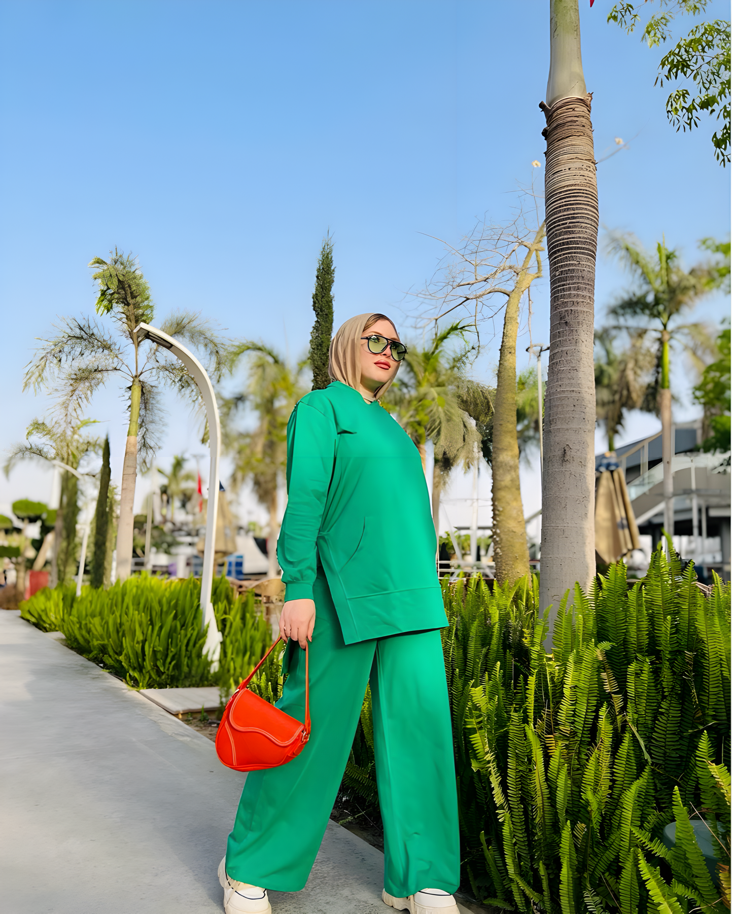 FlowEdge tracksuit